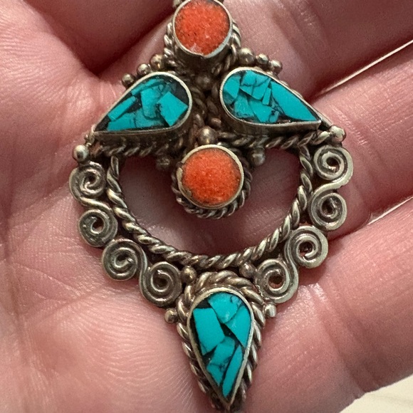 Turquoise and Coral Pendant earrings middleastern - Picture 2 of 3